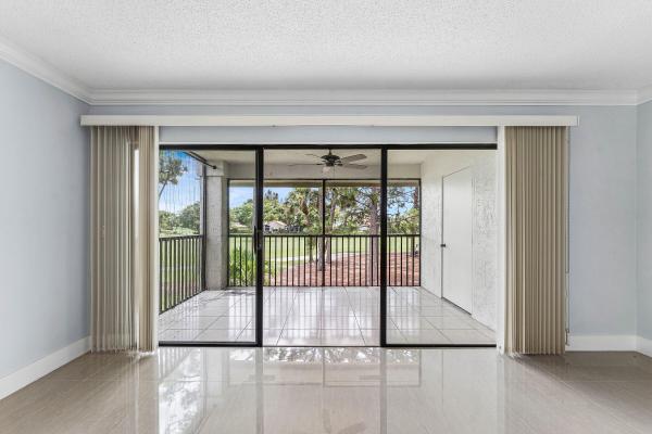 12926 Briarlake Dr #201, Palm Beach Gardens, Florida 33418, image 2