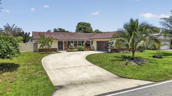 Palm Beach Gardens No HOA, 9860 Honeysuckle Ave, Palm Beach Gardens, Florida 33410, image 3