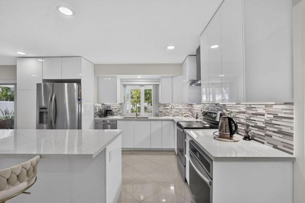 Palm Beach Gardens No HOA, 9860 Honeysuckle Ave, Palm Beach Gardens, Florida 33410, image 2