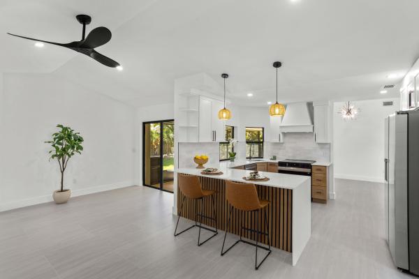 Sugar Pond Manor, 14814 Paddock Dr, Wellington, Florida 33414, image 3
