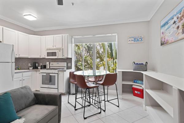 Ocean Villas, 3710 Collins Ave #N-304, Miami Beach, Florida 33140, image 2