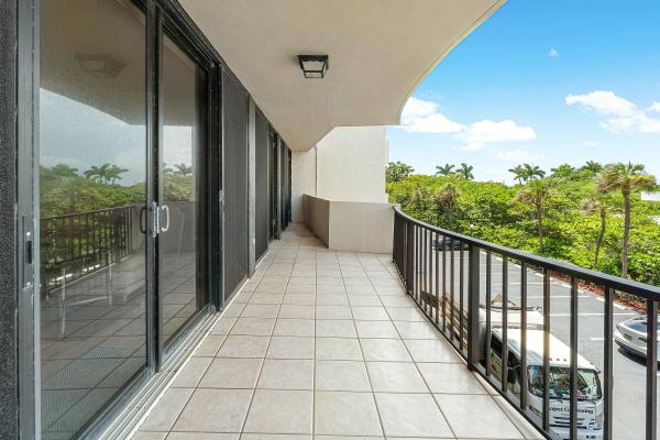 Cote D'Azur, 4200 N Ocean Dr #2-201, Riviera Beach, Florida 33404, image 3