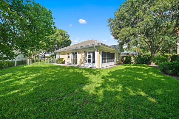 Garden Oaks, 8548 Beaconhill Rd, Palm Beach Gardens, Florida 33410, image 2