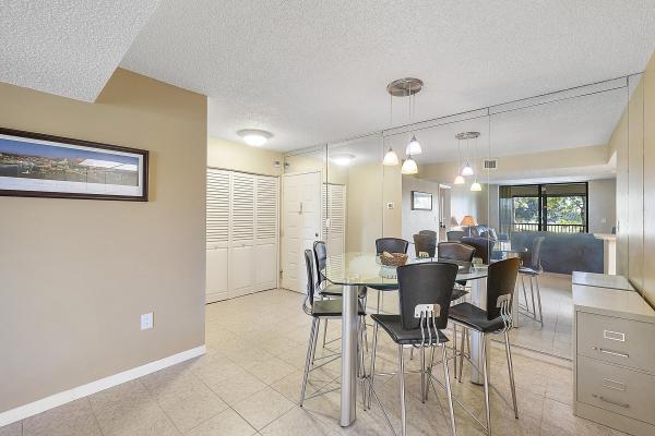 Inverwood Of Inverrary, 5530 NW 44th St #216C, Lauderhill, Florida 33319, image 1