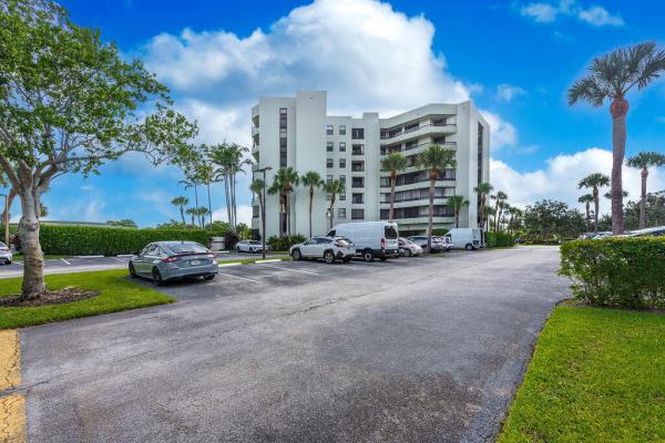 La Costa Del Mar, 6463 La Costa Dr #603, Boca Raton, Florida 33433, image 2