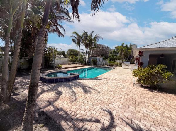 Palm Lake Gardens, 2902 Serenity Cir, Fort Pierce, Florida 34981, image 3