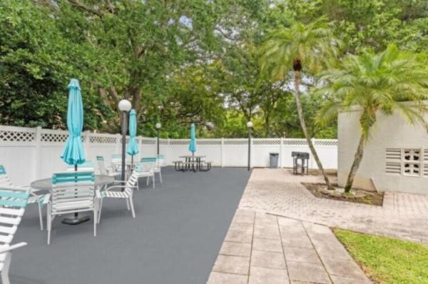 Rolling Hills Golf And Tennis Club, 3150 W Rolling Hills Cir #709, Davie, Florida 33328, image 3