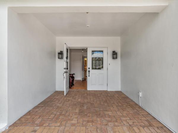 Pompano Beach No HOA, 518 N Riverside Dr, Pompano Beach, Florida 33062, image 2