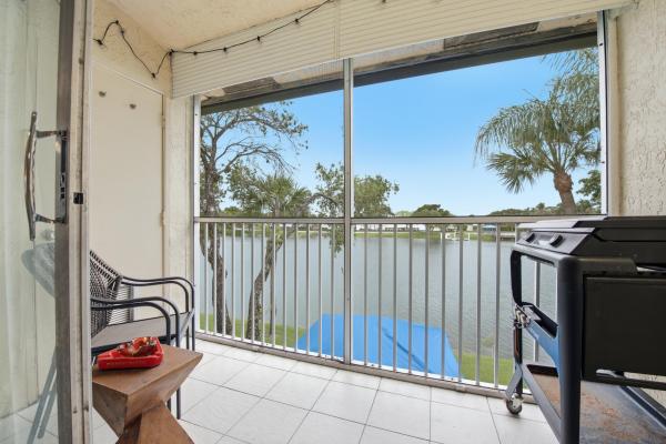 Viewpointe, 5501 Lakeside Dr #207, Margate, Florida 33063, image 3