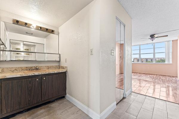 The Arbor, 1400 Saint Charles Pl #616, Pembroke Pines, Florida 33026, image 2
