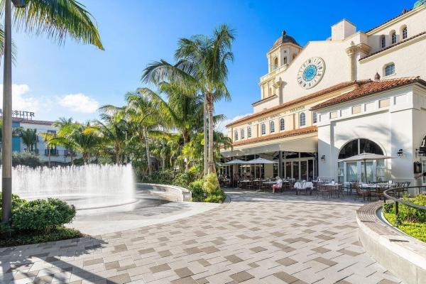 Metropolitan, 403 S Sapodilla Ave #307, West Palm Beach, Florida 33401, image 1