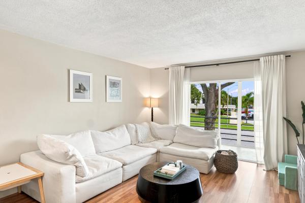 Village Garden, 415 Us Highway 1 #203, North Palm Beach, Florida 33408, image 3