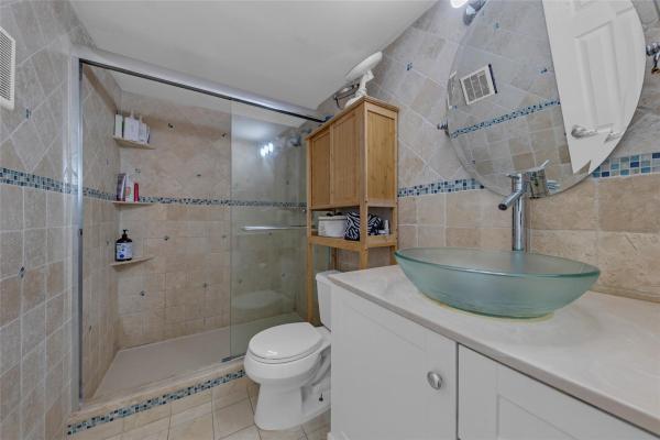 Park Court, 611 NE 14th Ave #306, Fort Lauderdale, Florida 33304, image 3