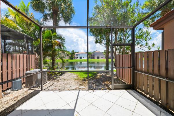 Optima Village At Fountain Spring, 10691 NW 14th St #257, Plantation, Florida 33322, image 2