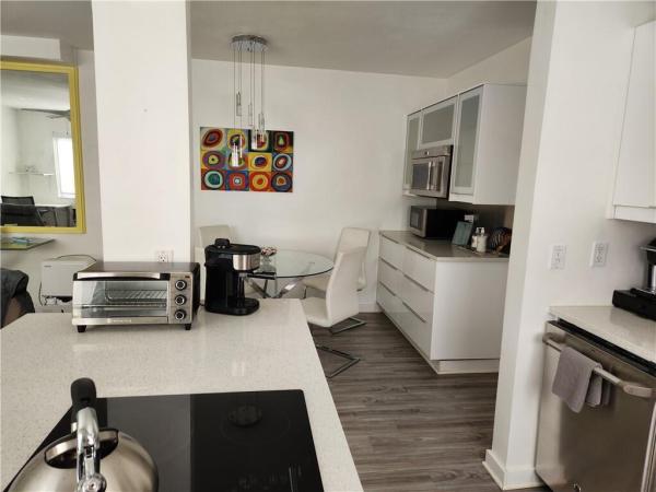 Beach Side, 624 Antioch Ave #18, Fort Lauderdale, Florida 33304, image 2