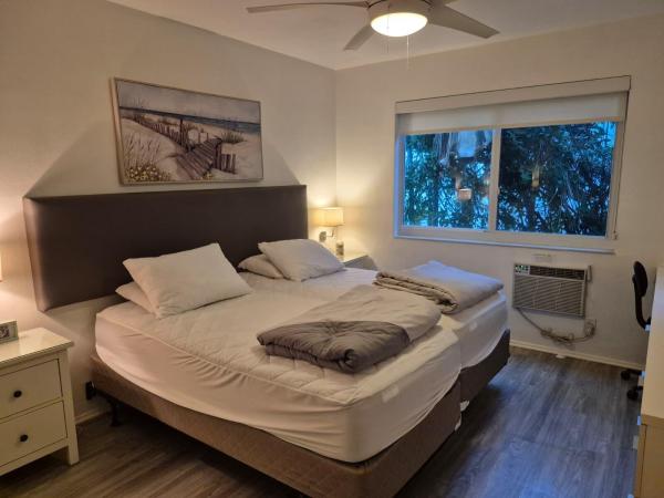 Beach Side, 624 Antioch Ave #18, Fort Lauderdale, Florida 33304, image 3