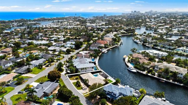 Lighthouse Point Residential, 2600 NE 33rd St, Lighthouse Point, Florida 33064, image 1