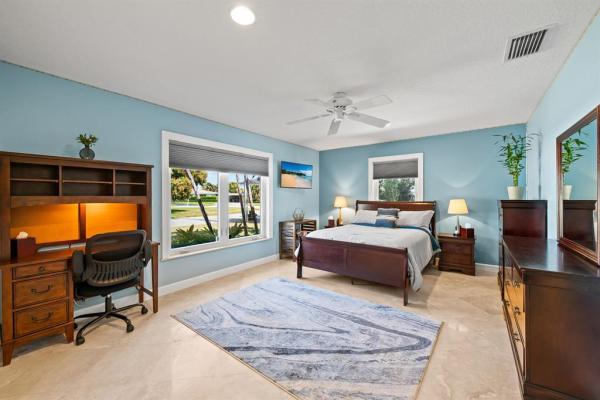 Lighthouse Point Residential, 2600 NE 33rd St, Lighthouse Point, Florida 33064, image 2