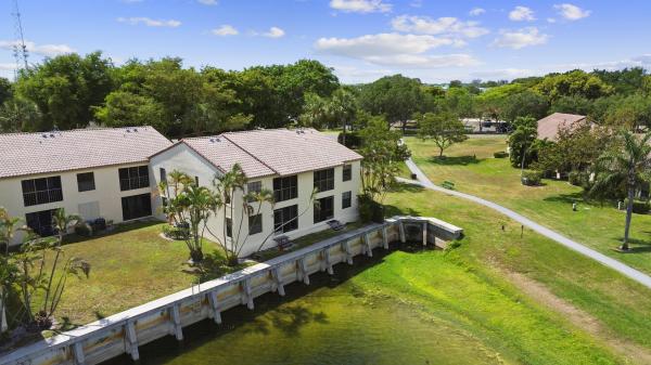 Lake Windwood, 2600 Greenwood Ter #201, Boca Raton, Florida 33431, image 2