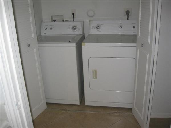 Sailboat Pointe, 2647 NW 33rd St #2305, Oakland Park, Florida 33309, image 2