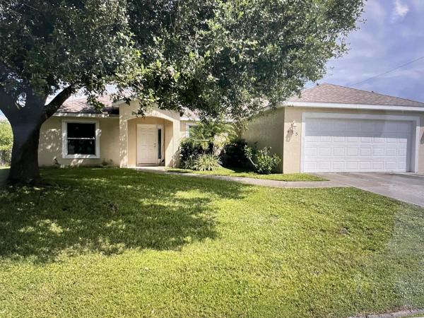 435 SW Lakota Ave, Port St. Lucie, Florida 34953, image 2