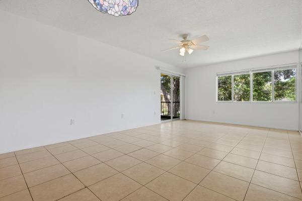 824 SW 9th Street Cir #201, Boca Raton, Florida 33486, image 3