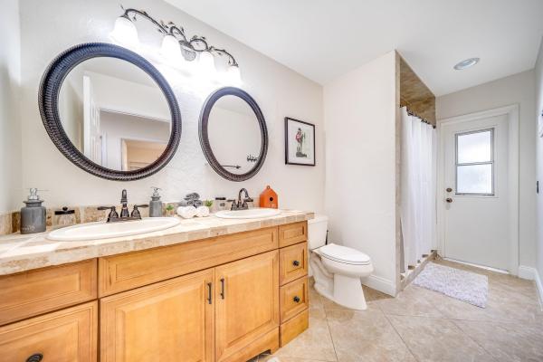 Pinewood Manor Of Wellington, 13659 Ishnala Cir, Wellington, Florida 33414, image 3