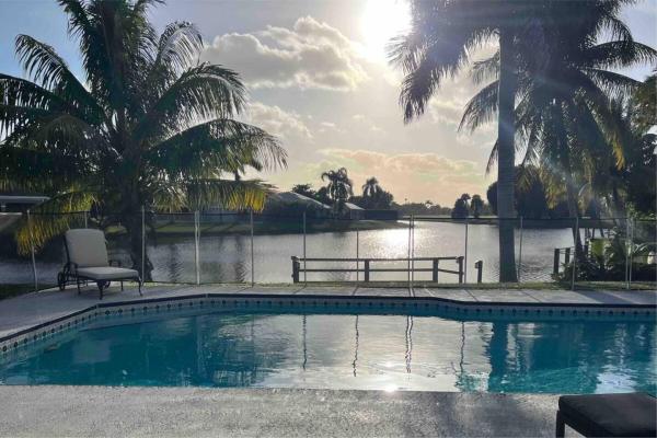 Amesbury Circle Of Greenview Shores 2, 2060 Amesbury Cir, Wellington, Florida 33414, image 1