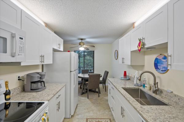 Pines Of Jupiter Tequesta, 150 Pineview Rd #K3, Jupiter, Florida 33469, image 2