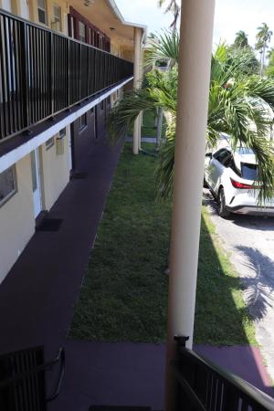 20500 NW 7th Ave #8, Miami Gardens, Florida 33169, image 2