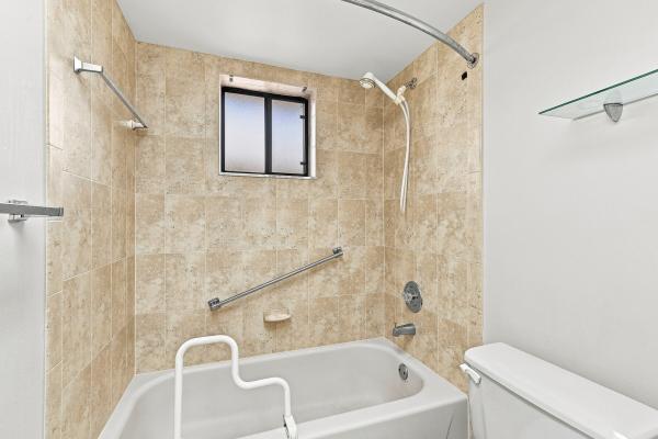 Cypress At Las Verdes, 5370 Las Verdes Cir #304, Delray Beach, Florida 33484, image 3
