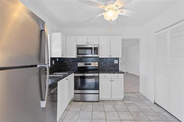 Silver Shores, 242 Neptune Ave #1-2, Lauderdale By The Sea, Florida 33308, image 2