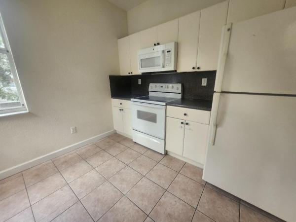Shoma Townhomes At Royal Palm Beach, 3408 Shoma Dr, Royal Palm Beach, Florida 33414, image 3