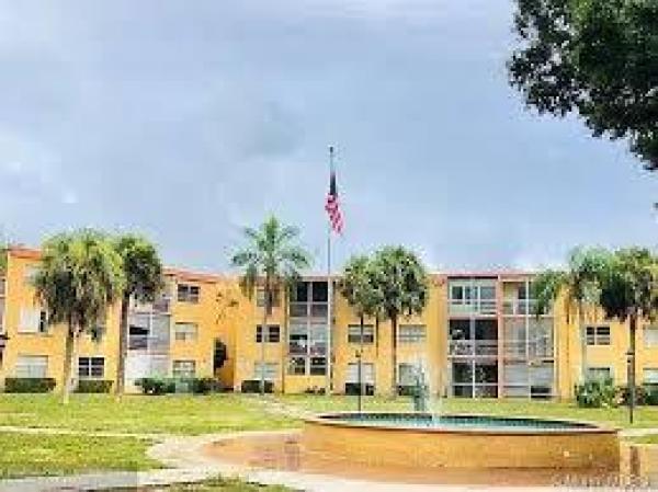 Heritage Circle, 4314 NW 9th Ave #3-3F, Deerfield Beach, Florida 33064, image 1
