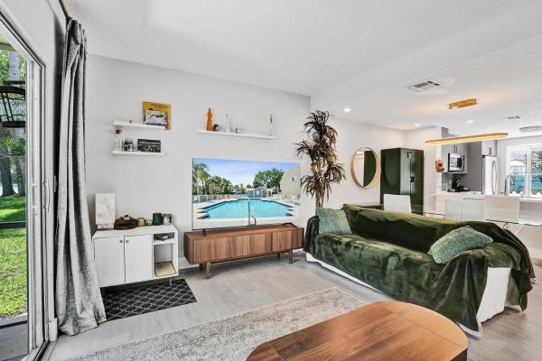 Lakebridge Townhomes, 201 SW 3rd St, Pompano Beach, Florida 33060, image 2