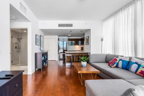 North Carillon Beach, 6899 Collins Ave #1409, Miami Beach, Florida 33141, image 3
