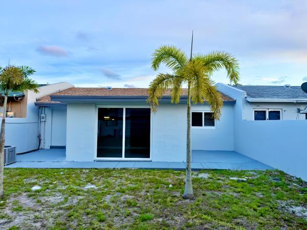 Leslie Estates, 2941 NW 195th St, Miami Gardens, Florida 33056, image 2