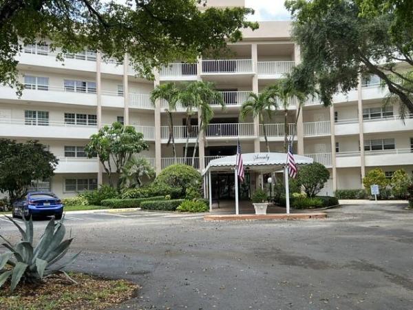 Palm-Aire Country Club 6, 3800 Oaks Clubhouse Dr #112, Pompano Beach, Florida 33069, image 2
