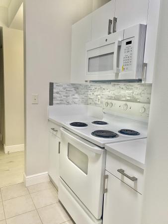 The Courtyards In CityPlace, 630 S Sapodilla Ave #204, West Palm Beach, Florida 33401, image 1