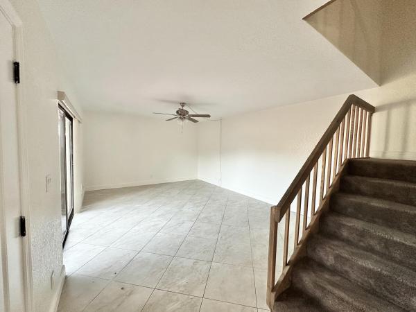Lakewood Of Palm Springs, 251 Lake Arbor Dr, Palm Springs, Florida 33461, image 2