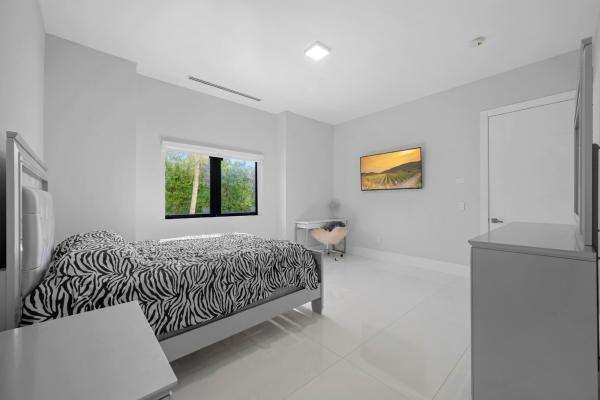Plantation Acres, 11350 NW 8th St, Plantation, Florida 33325, image 2