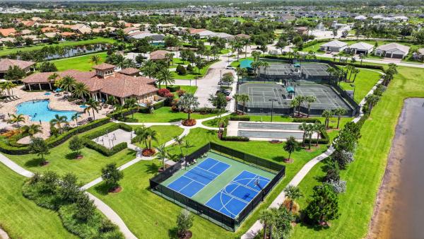 604 SE Monteiro Dr, Port St. Lucie, Florida 34984, image 2