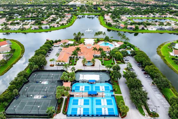 Valencia Lakes, 11355 Barca Blvd, Boynton Beach, Florida 33437, image 2