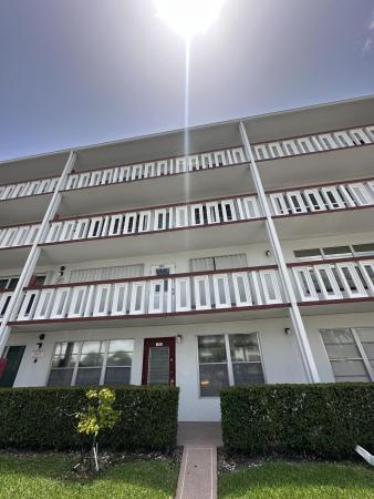 103 Greenbrier C, West Palm Beach, Florida 33417, image 2