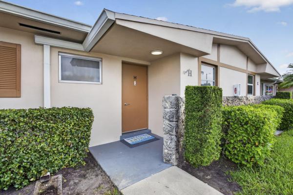 Dudley At Cresthaven Villas, 2703 Dudley Dr W #H, West Palm Beach, Florida 33415, image 2