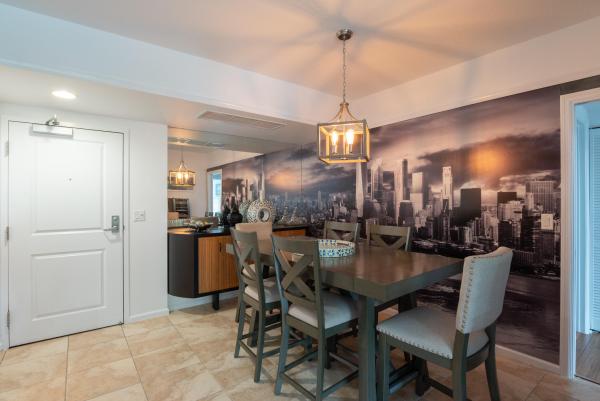 Metropolitan, 403 S Sapodilla Ave #207, West Palm Beach, Florida 33401, image 1