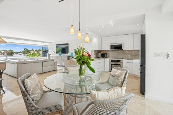 The Versailles, 215 N Birch Rd #2A, Fort Lauderdale, Florida 33304, image 3