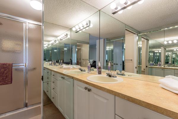 Town Villas At Moon Lake, 9185 Flynn Cir #3, Boca Raton, Florida 33496, image 3