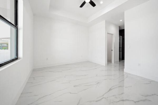 Cape Coral, 2511 NW 7th St, Cape Coral, Florida 33993, image 2