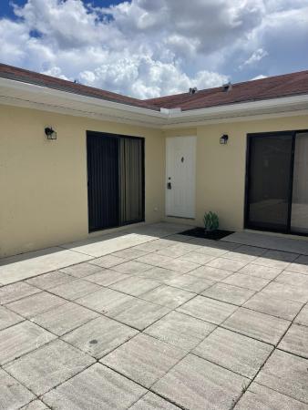 Westchester Townhouses, 4379 Woodstock Dr #A, West Palm Beach, Florida 33409, image 1